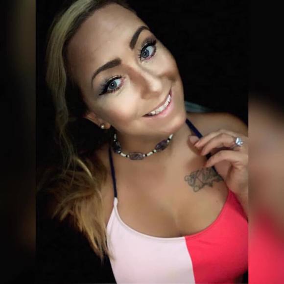 Meet your Posher, Shannon - Picture 1 of 1